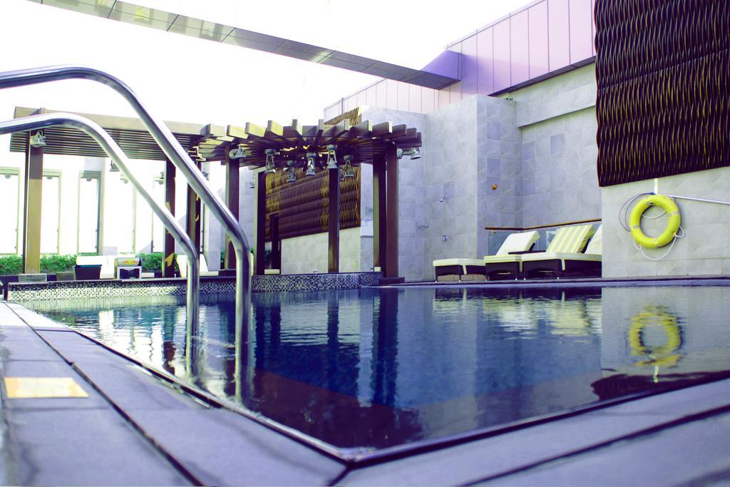 Halo Hotel Dubai Eksteriør billede