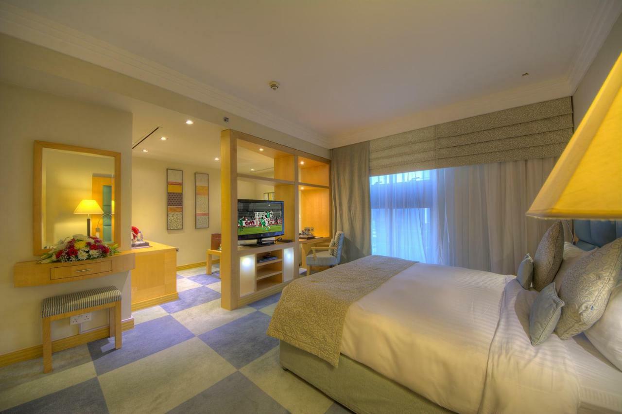Halo Hotel Dubai Eksteriør billede