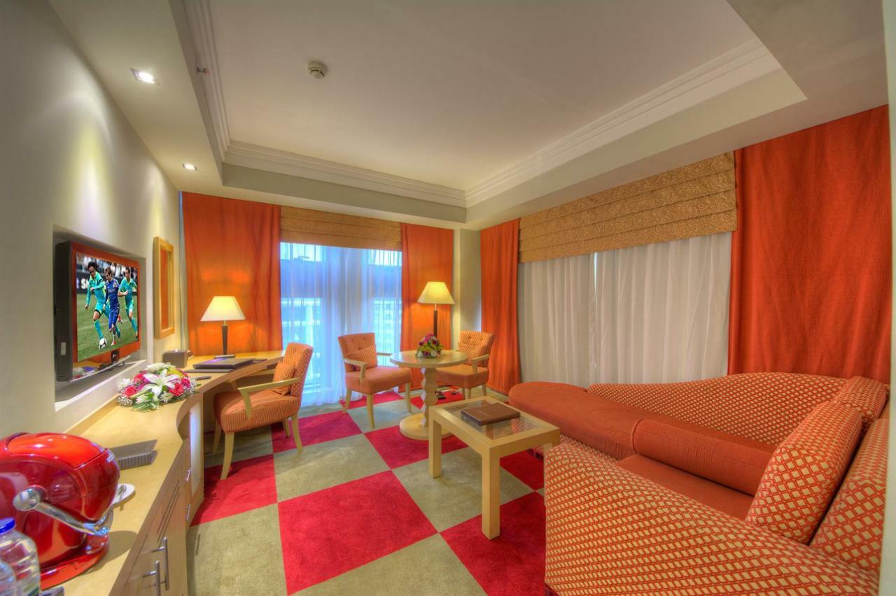 Halo Hotel Dubai Eksteriør billede